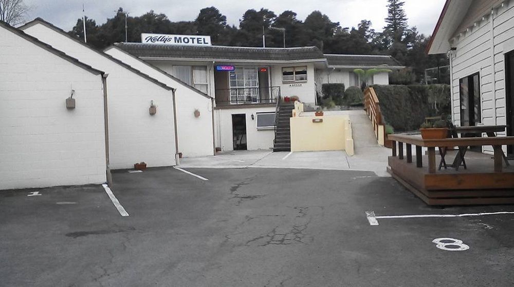 Kelly'S Riverside Motel Таумарунуи Екстериор снимка