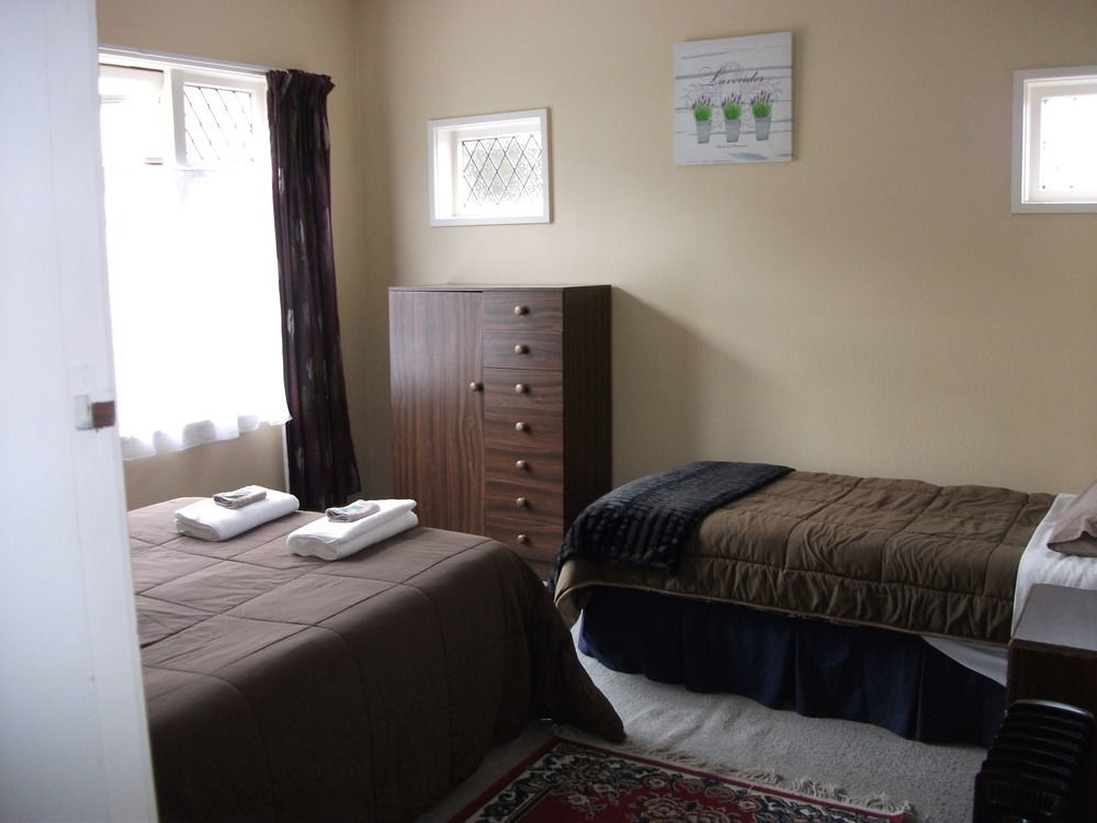Kelly'S Riverside Motel Таумарунуи Екстериор снимка