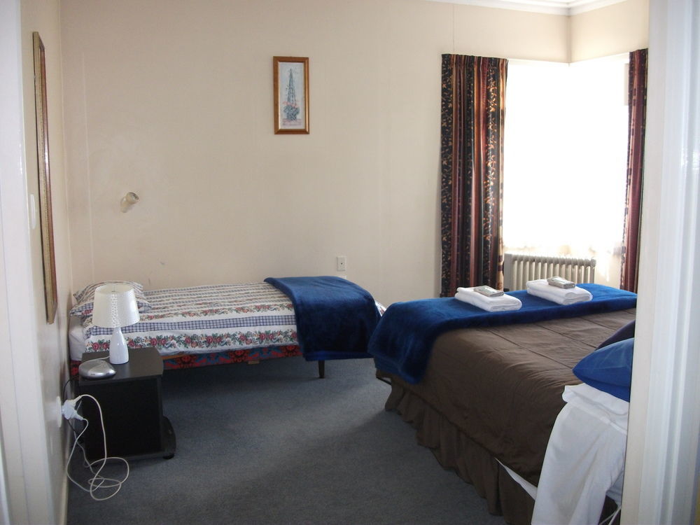 Kelly'S Riverside Motel Таумарунуи Екстериор снимка